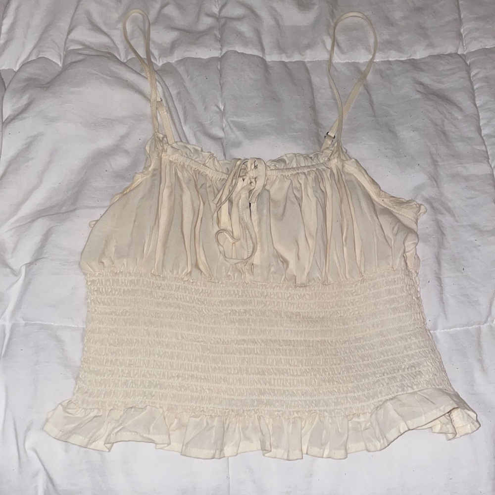 FOREVER 21 Cropped Cream Ruffle Top Size M